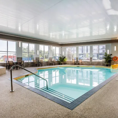 Comfort Inn & Suites