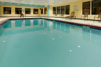Holiday Inn Express & Suites Sylacauga by IHG - parking