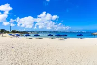 Yenns Marina Inn Mercy - 海景
