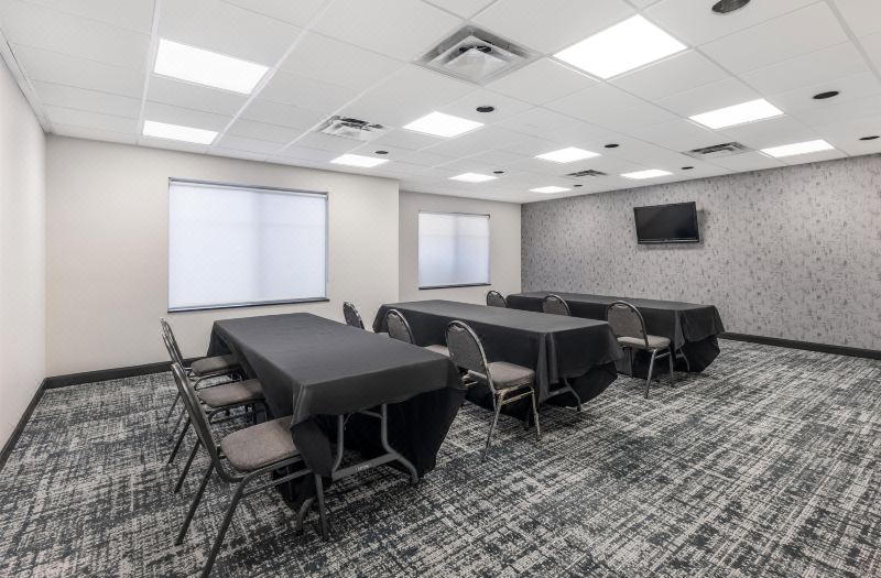 Best Western Plus Airport Inn Suites photo 4