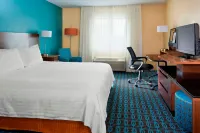 Fairfield Inn & Suites Lexington Keeneland Airport - Airport Shuttle