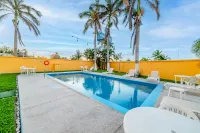 City Express by Marriott Ciudad del Carmen - С бассейном