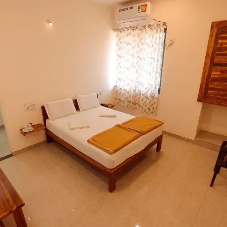 HAMPI DELMONT RESORT