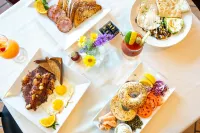 Senator Inn & Spa - breakfast