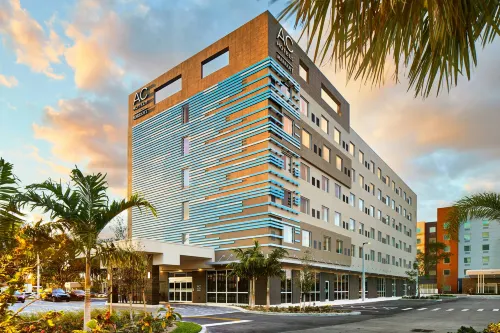 AC Hotel Miami Airport West/Doral - Airport Shuttle