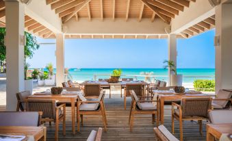 Tamarind Hills Resort & Villas