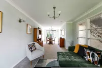Spacious 3bed Home in Maidenhead Sleeps 6 - 3-Star