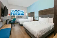 Tru by Hilton San Antonio at the Rim - Gym