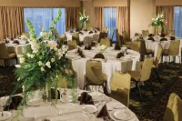 DoubleTree by Hilton Hotel Santa Fe - parking