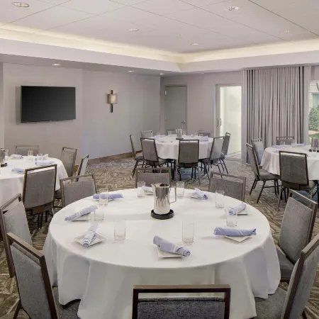 Embassy Suites by Hilton Boston Marlborough