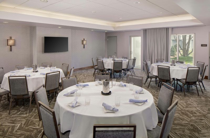 Embassy Suites by Hilton Boston Marlborough photo 4