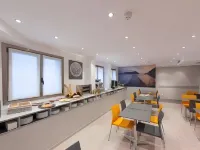 烏魯梅亞科萊克蒂亞飯店 中央郵局（Edificio de Correos）附近的飯店