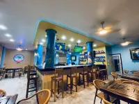 Hotel Royal Blue & Golf Cart Rental - Bintang 3
