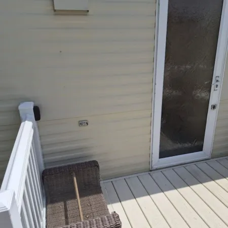 Cosy Caravan 2Br in Sandown Sleeps 4 with Free Parking