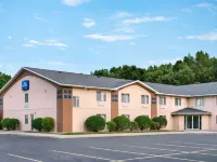 Baymont Inn & Suites by Wyndham Swanton/Toledo Airport Hotels in Lucas County