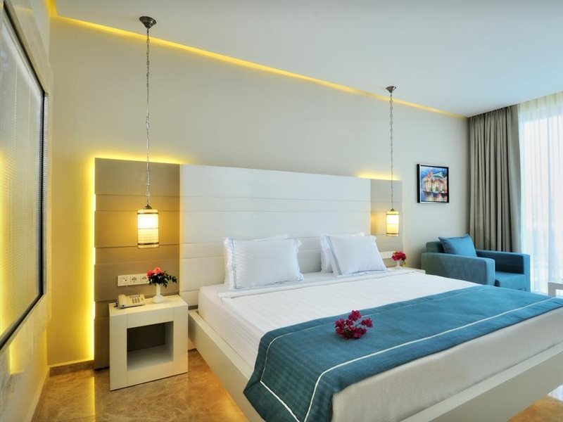 Lugga Boutique Hotel & Beach