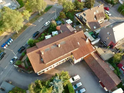 Römerhof Hotelbetriebs GmbH Hotels in der Nähe von Institut für Flugzeugbau