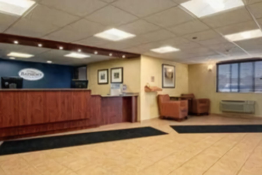 Red Roof Inn & Suites Houston - Hobby Airport