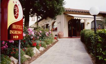 Hotel Ristorante la Lanterna - Housity