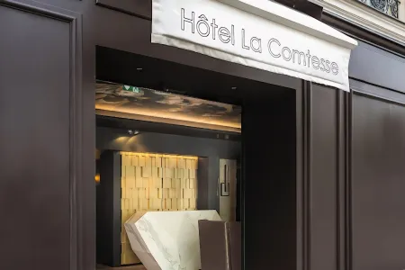 Hotel La Comtesse Tour Eiffel