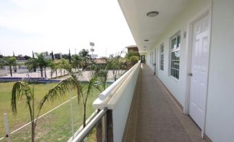Hotel Splash Inn