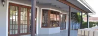 Lake Sands Manor
