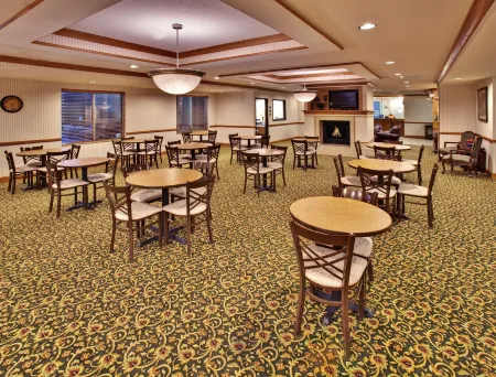 Holiday Inn Express & Suites BELLEVUE (OMAHA AREA) by IHG