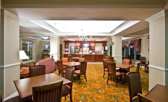 Holiday Inn Express & Suites Live Oak