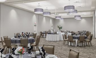 Staybridge Suites Florence - Center