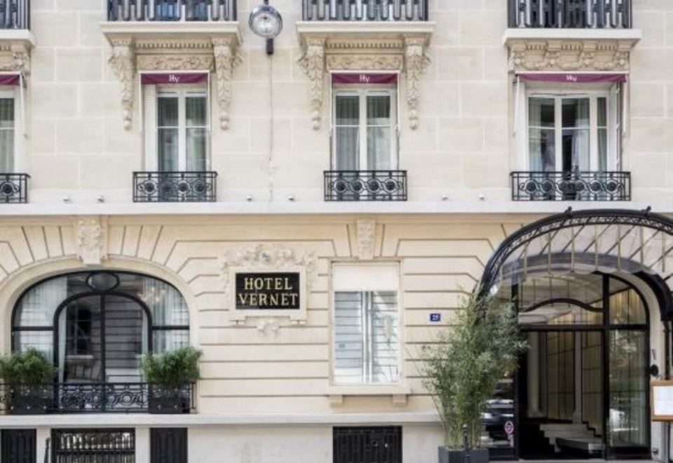 3. Hôtel Ve..