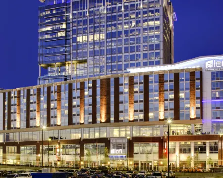 Aloft Cleveland Downtown Hotels in Cleveland