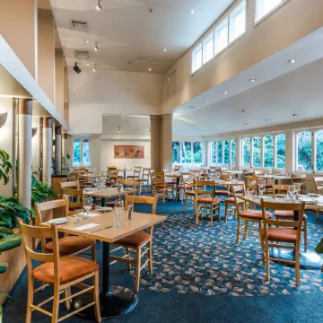 Chateau on The Park - Christchurch, A Doubletree by Hilton Отели рядом с достопримечательностью «Мона-вейл»
