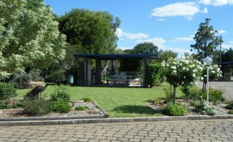 Orana Windmill Motel