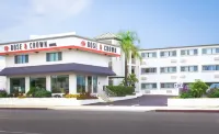 Pasadena Rose & Crown Hotel Hotel dekat Altadena Ale & Wine House