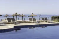 Alua Suites Las Rocas Hotels in Portopetro