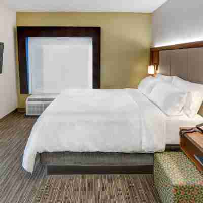 Holiday Inn Express & Suites West Long Branch - Eatontown Rooms