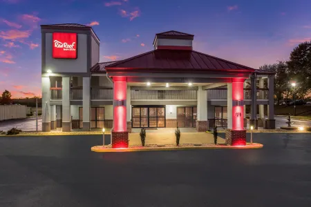Red Roof Inn & Suites Athens, Al