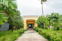 Istana Permata Hotel Juanda Hotel di Kecamatan Gedangan