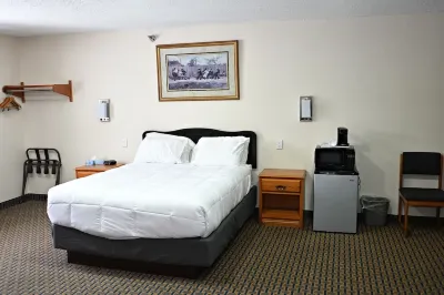 Hibbing Inn & Suites Hotels near Greyhound Bus Museum