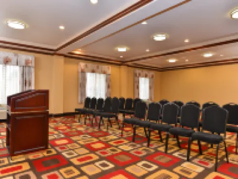 Holiday Inn Express & Suites SHERMAN HWY 75 by IHG Hotels in Grayson County