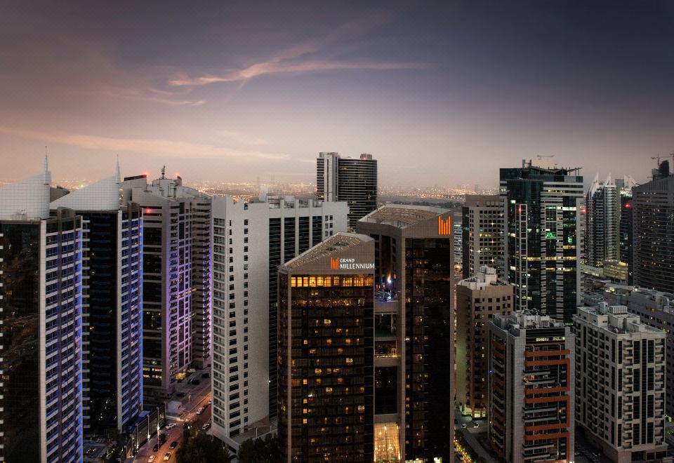 Grand Millennium Hotel DubaiOver view