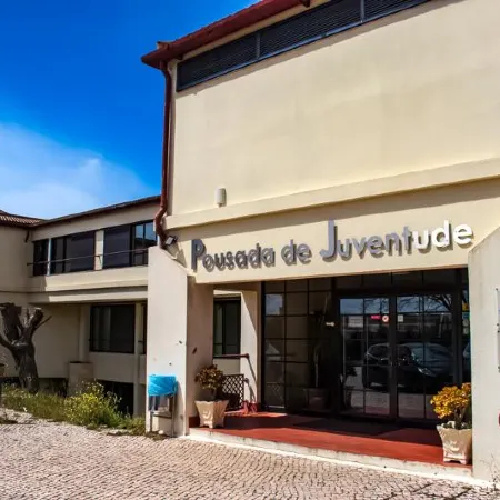 HI Almada - Pousada de Juventude