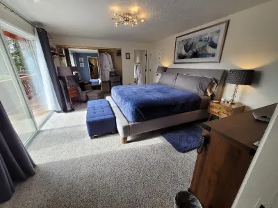 Misty Valley Inn B&B Hotels in Forks