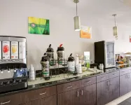 Quality Inn & Suites Bryan-College Station - breakfast