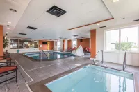Comfort Suites - Swimmingpools