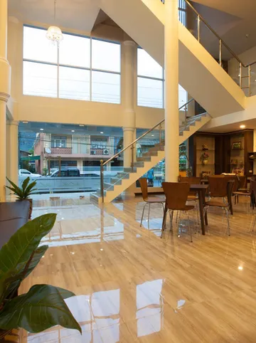 รูปภาพของปราณีย์ โฮม