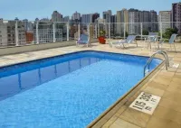 Quality Hotel Curitiba - Rooftop Pools