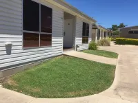 Springsure Overlander Motel Отели в г. Спринг