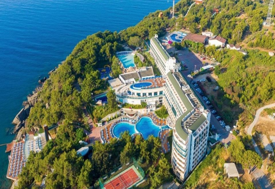 hotel overview picture