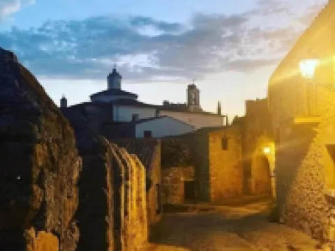 萊昂旅館 特魯希略酒店